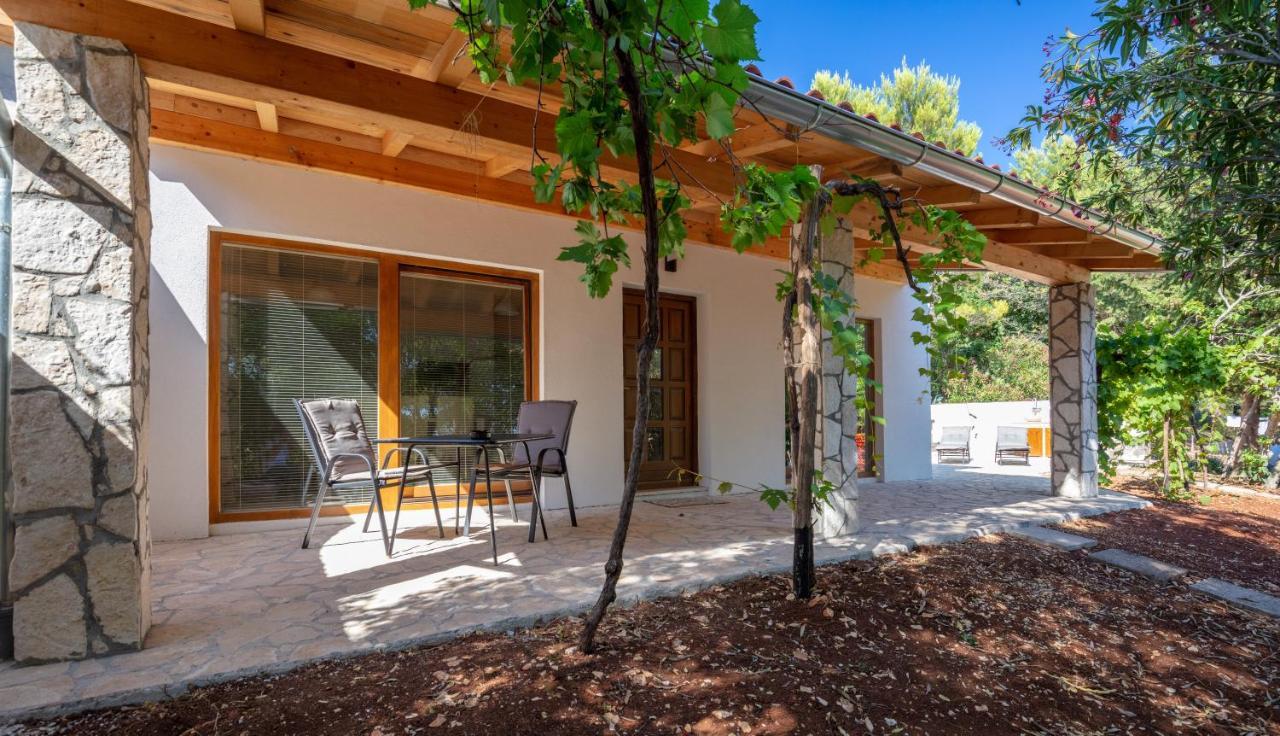 Al Pino Blue Property Premantura Exteriér fotografie
