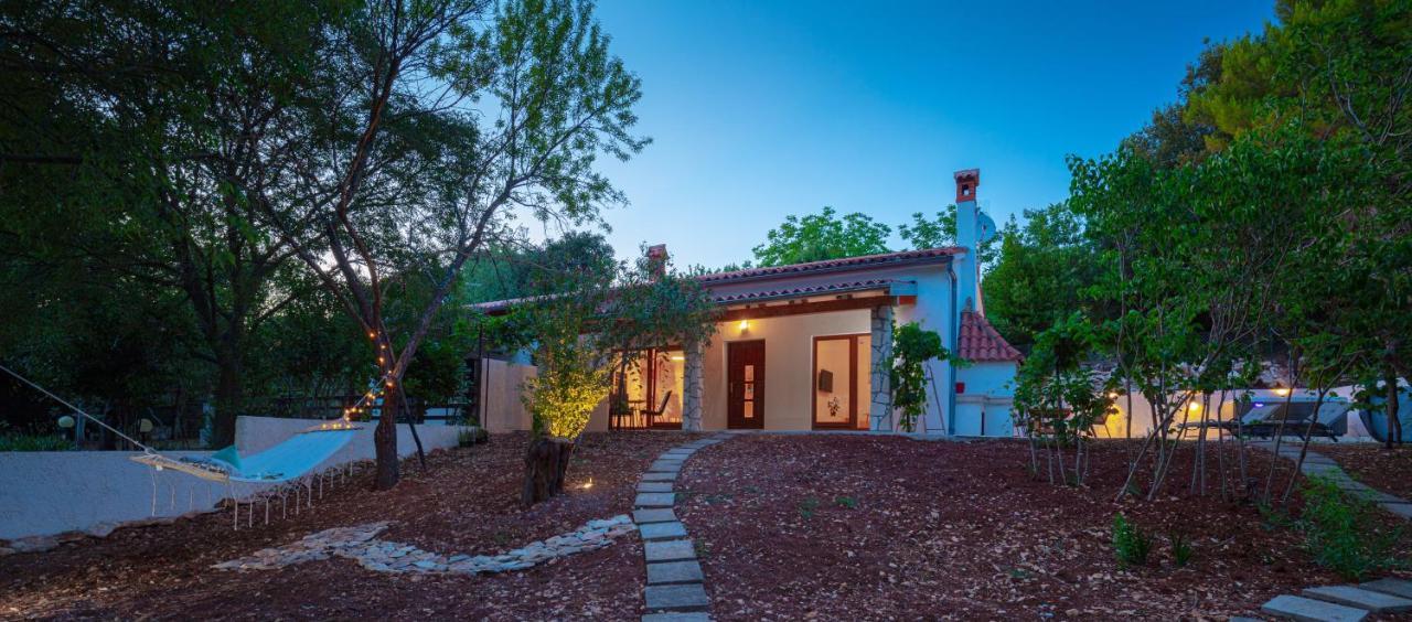 Al Pino Blue Property Premantura Exteriér fotografie